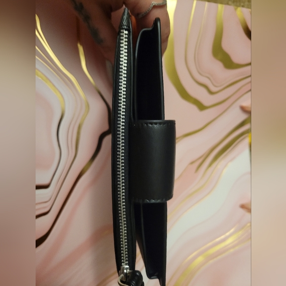 Coach Clutch - Picture 3 of 4